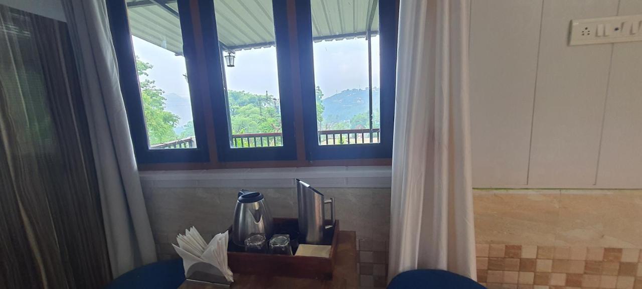 Karthik Resorts, Jeolikote Нейнитал Екстериор снимка