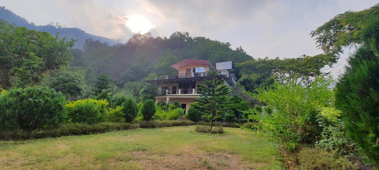 Karthik Resorts, Jeolikote Нейнитал Екстериор снимка