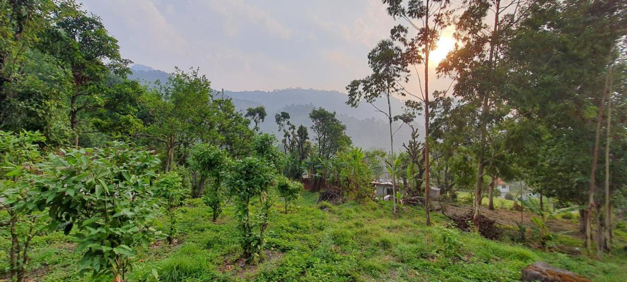 Karthik Resorts, Jeolikote Нейнитал Екстериор снимка