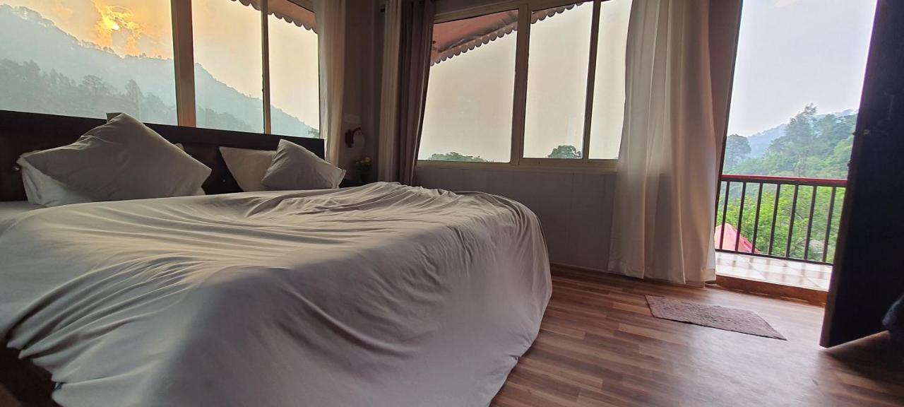 Karthik Resorts, Jeolikote Нейнитал Екстериор снимка