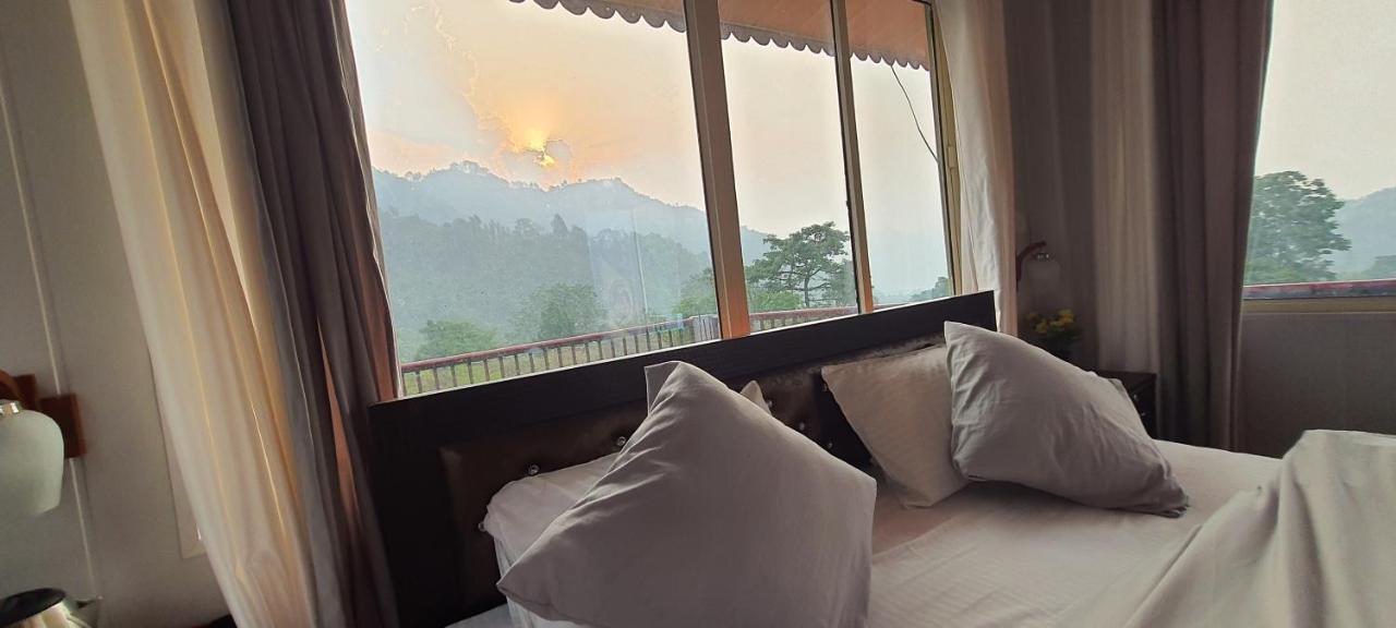 Karthik Resorts, Jeolikote Нейнитал Екстериор снимка