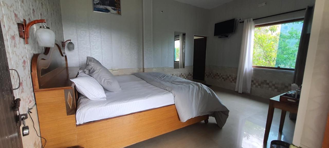 Karthik Resorts, Jeolikote Нейнитал Екстериор снимка