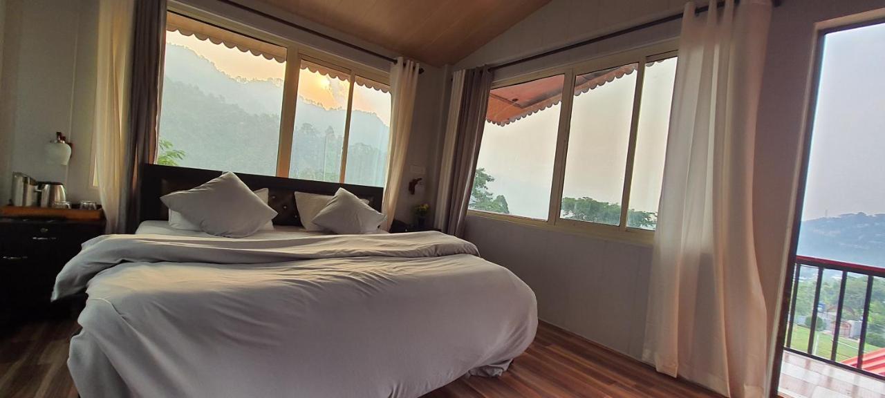 Karthik Resorts, Jeolikote Нейнитал Екстериор снимка